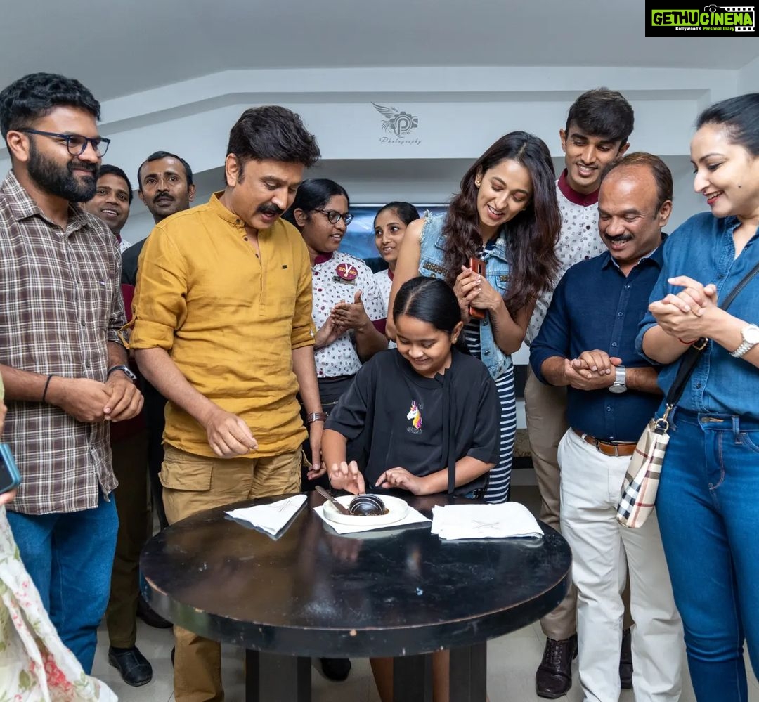 Radhika Narayan Instagram - Thank you for the overwhelming response! Please flock the theatres closest to you to experience the world of Shivaji Suratkal 2! @ramesh.aravind.official @akashsrivatsa @anupgowdaproducer @meghanagaonkar @kirikpartyraaghu
