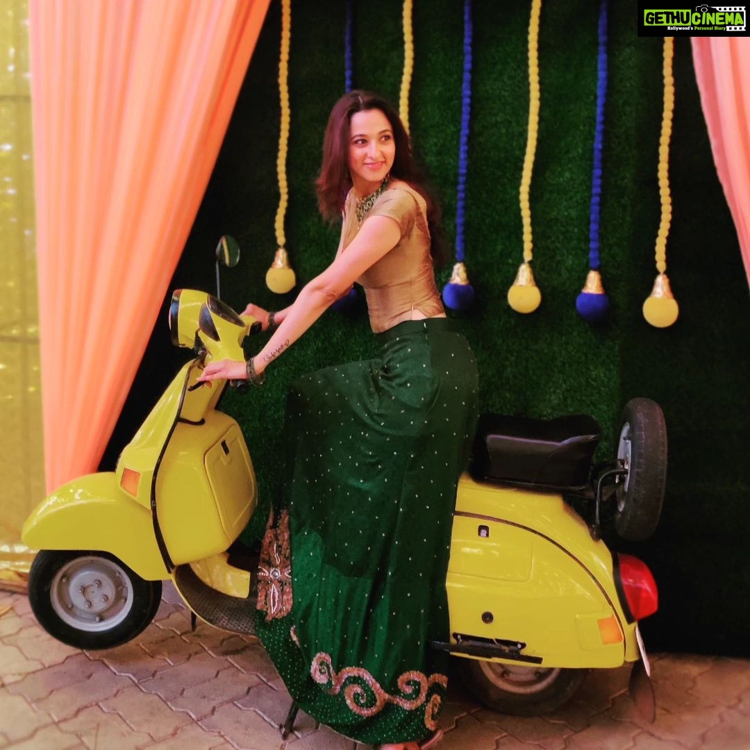 Radhika Narayan Instagram - A girl's gotta do what she gotta do - upcycle (apart from posing, that is). Start your journey of reusing and upcycling your wardrobe from today. Be eco-conscious as you keep reinventing yourself!! Thank you @studiorainn_in for upcycling my old saree into this beautiful lehenga. The top is just the right combo I needed. Love it!ππ #upcyclefashion #upcycle