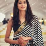 Radhika Narayan Instagram – Love the patterns in chaos! 
#justlikemysaree
PC: @itzankushjain