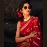 Radhika Narayan Instagram – Counting down for Christmas!!

Saree : @sankalpa_angadi
Styling and Concept : @sahanastylediary 
@sahanasvishwanath
MUA : 
@makeovers_sudhanatesh
Blouse : @srilakshmi_fashion_mangalore
Photography : @vikasphotofactory 
Location : @babysdayoutstudio
