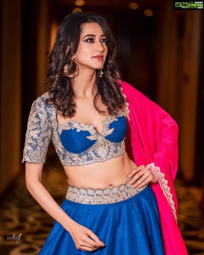 Radhika Narayan Instagram - When Mondays are more hue than just blue!! 💙 Occasion: Showstopper for @meghakapoorlabel at @primefashion.events PC: @vikasphotofactory