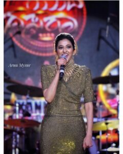 Radhika Narayan Instagram - Throwback to the amazing experience performing on stage for Yuva Dasara 2022!! Performing to this huge electrifying crowd in Mysore, a city I grew up in, will always be special!! ❤️
Much love,
RN

@bhuvanamentertainment 
@energiedancecrew_official 
@laxmikrishnaofficial