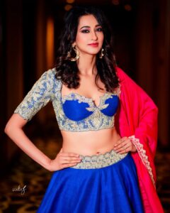 Radhika Narayan Instagram - When Mondays are more hue than just blue!! 💙
Occasion: Showstopper for @meghakapoorlabel at @primefashion.events 
PC: @vikasphotofactory