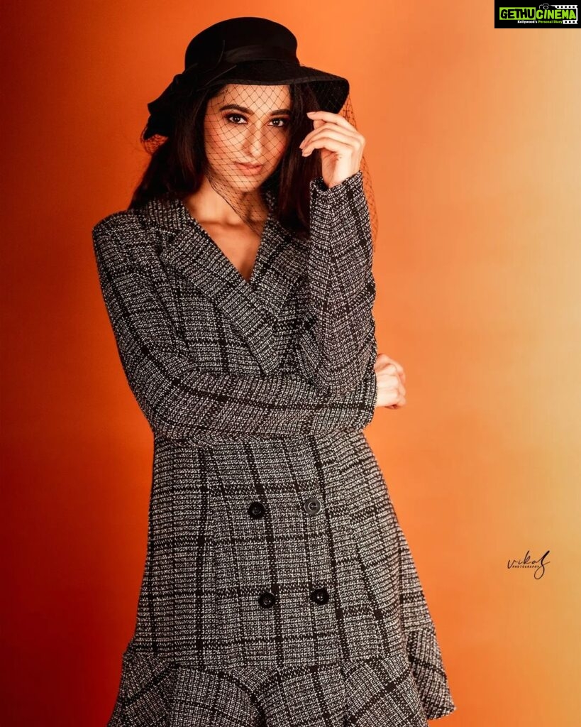 Radhika Narayan Instagram - Bringing her back! Wardrobe: @laxmikrishnaofficial PC: @vikasphotofactory