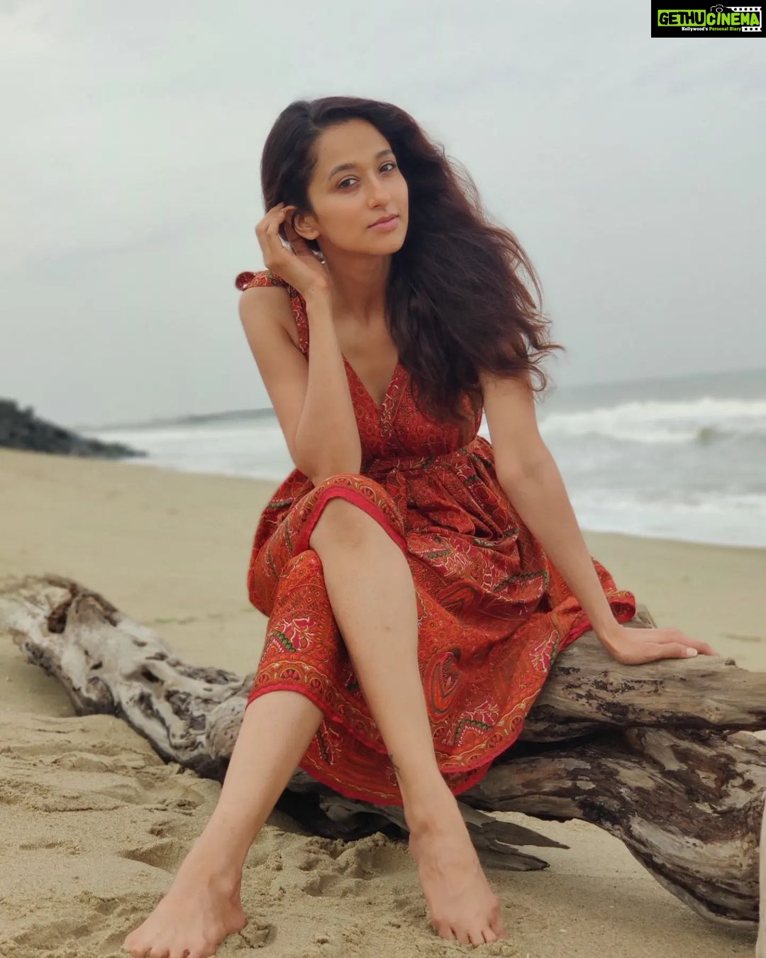 Radhika Narayan Instagram - Love for beaches... ❤️ #pranamemoirs Pondicherry