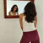 Radhika Narayan Instagram - People People on my wall Who is prettier of them all? Green or white? #pranamemoirs Bangalore, India