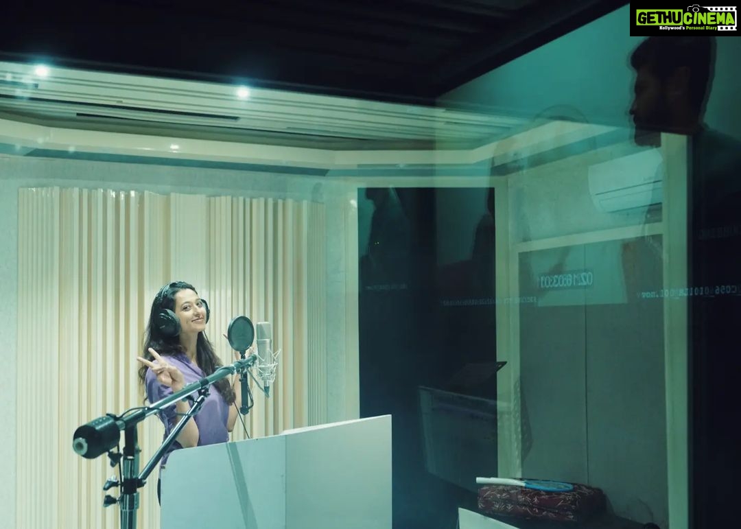 Radhika Narayan Instagram - Dubbing for Edagaiye Apaghatakke Karana ... Love the process ❤️ #my12thfilm @samarth_kadkol @gurudatha_ganiga @diganthmanchale @abhimanyu_sadanandan PC: @jtprateek
