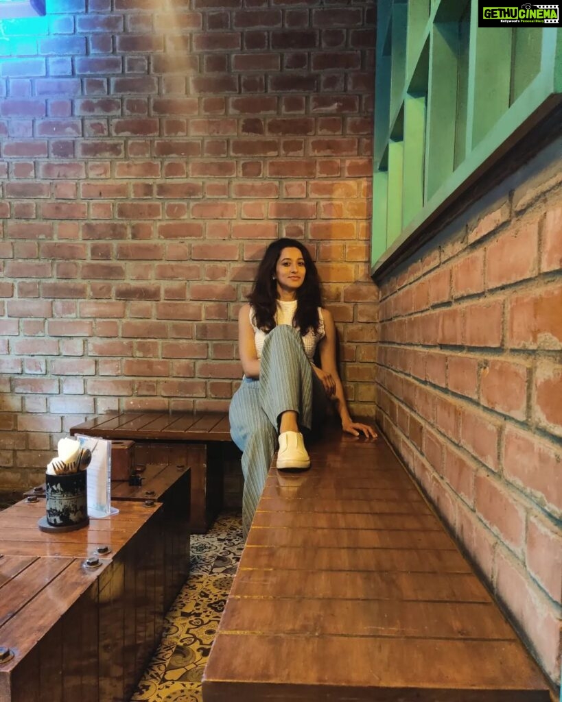 Radhika Narayan Instagram - Just NOT another brick in the wall 😊