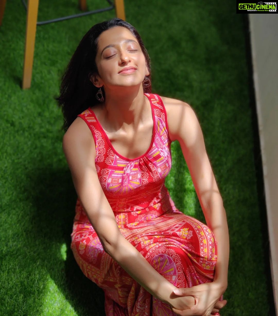 Radhika Narayan Instagram - May be nice! #pranamemoirs #summer #restofmaypleasebenice