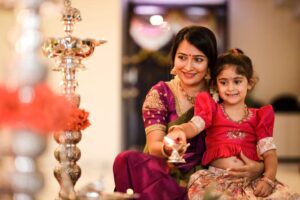 Radhika Pandit Instagram - Look who helped me with my puje yesterday... our putta Lakshmi (she was eating more, that's a different story 😜)
I hope u all had a great festival. Happy Varamahalakshmi.
Yellarigu Varamahalakshmi habbada shubhashayagalu 😊
#radhikapandit #nimmaRP

P.C: Focus photography
