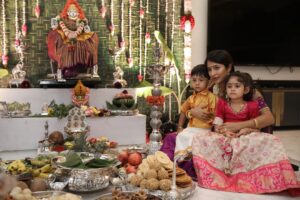 Radhika Pandit Instagram - Look who helped me with my puje yesterday... our putta Lakshmi (she was eating more, that's a different story 😜)
I hope u all had a great festival. Happy Varamahalakshmi.
Yellarigu Varamahalakshmi habbada shubhashayagalu 😊
#radhikapandit #nimmaRP

P.C: Focus photography