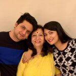 Radhika Pandit Instagram - Ma.. Thank you, for just about everything ❤️ Love u. P.S: Trying to be a mom half as good as you are.. but thanks again for helping me there too!! 🙈 #radhikapandit #nimmaRP