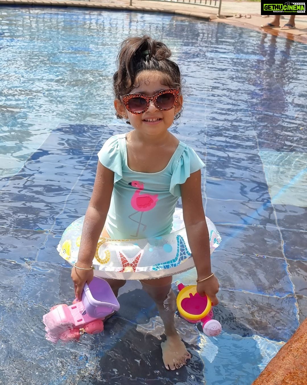Radhika Pandit Instagram - My water babies 😀 #radhikapandit #nimmarp