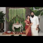 Radhika Pandit Instagram - Festivals are all about praying together, laughter, lots of sweets, dressing up.. basically having a good time! I hope all of you did just that.. nam mane habba da celebrations!! ಎಲ್ಲರಿಗೂ ವರಮಹಾಲಕ್ಷ್ಮಿ ಹಬ್ಬದ  ಶುಭಾಶಯಗಳು 🤗 #radhikapandit #nimmaRP PC: @focusphotographyservice
