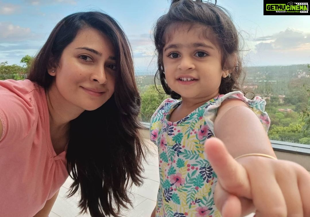 Radhika Pandit Instagram - Hey you... just wanted to say hello 😊 #radhikapandit #nimmaRP