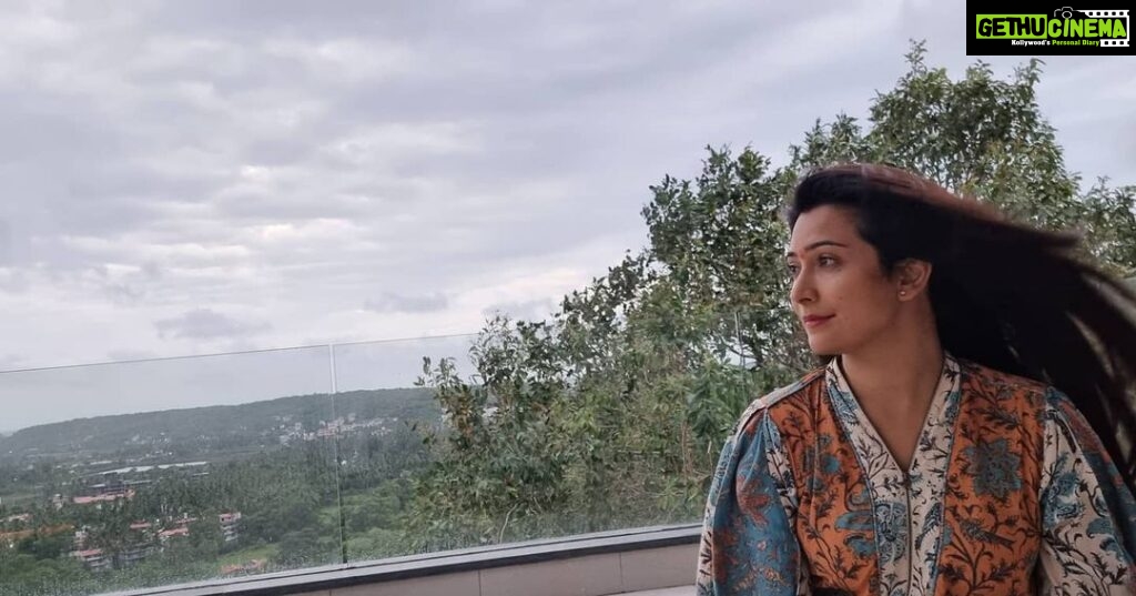 Radhika Pandit Instagram - Hello Monsoon.. 🌧 Rains are lovely, it has such drama! I don't remember being a part of a film where there was no rain effect sequence either for a happy or sad scene!! P.S : malle baruva haagide.. ❤ #radhikapandit #nimmaRP