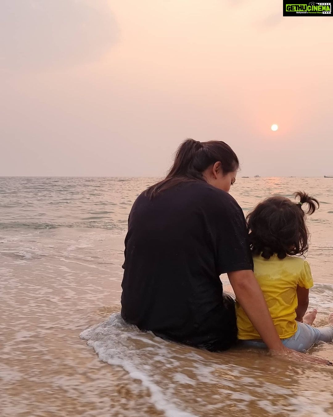 Radhika Pandit Instagram - The tan was worth it.. 🥰 #radhikapandit #nimmaRP