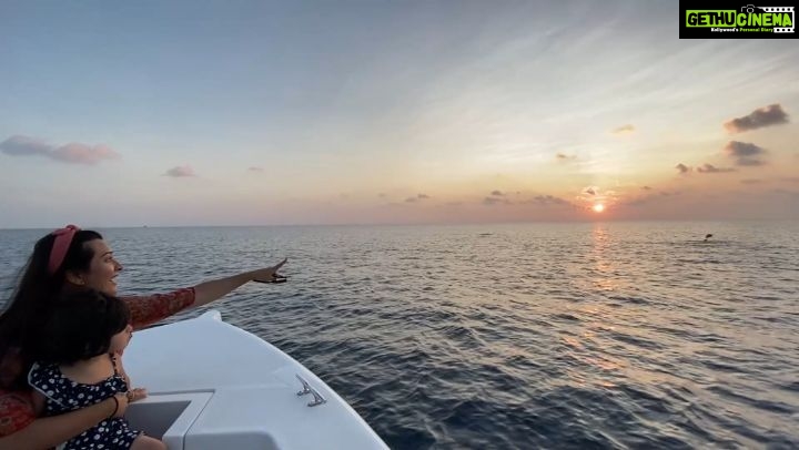Radhika Pandit Instagram - Throwback to the time these lovely dolphins were as excited as us 🐬 @conrad_maldives @travelwithjourneylabel #throwback #conradmaldives #travelwithjourneylabel #journeylabel #stayinspired #themuraka #youarespecial Conrad Maldives Rangali Island
