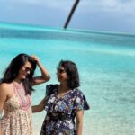 Radhika Pandit Instagram - I often wonder, how she manages to do what she does!! 😅 With all the household work, cooking, babysitting not just my kids but me and dad too 🙈 and yet she has,all the energy to take up another chore! Can I be like her, at that age? (Doubt it) 😁 My superwoman.. my Ma ❤ #radhikapandit #nimmarp