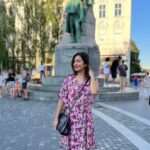 Radhika Pandit Instagram - Don't let go of people who think your presence is valuable... coz it is 🥰 #radhikapandit #nimmaRP P.S: For all those who ask for PC, More often than not, I have only one personal photographer 😜