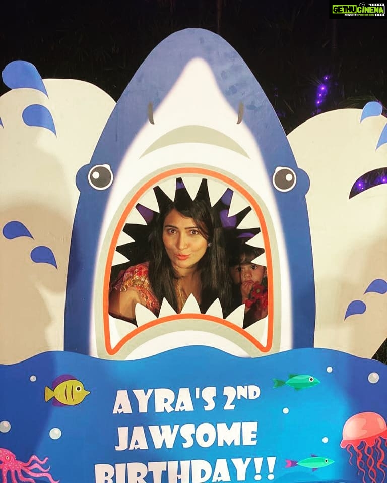Radhika Pandit Instagram - When you are stuck in Jawsome, look aside, u will find something Awesome 😍 #radhikapandit #nimmaRP