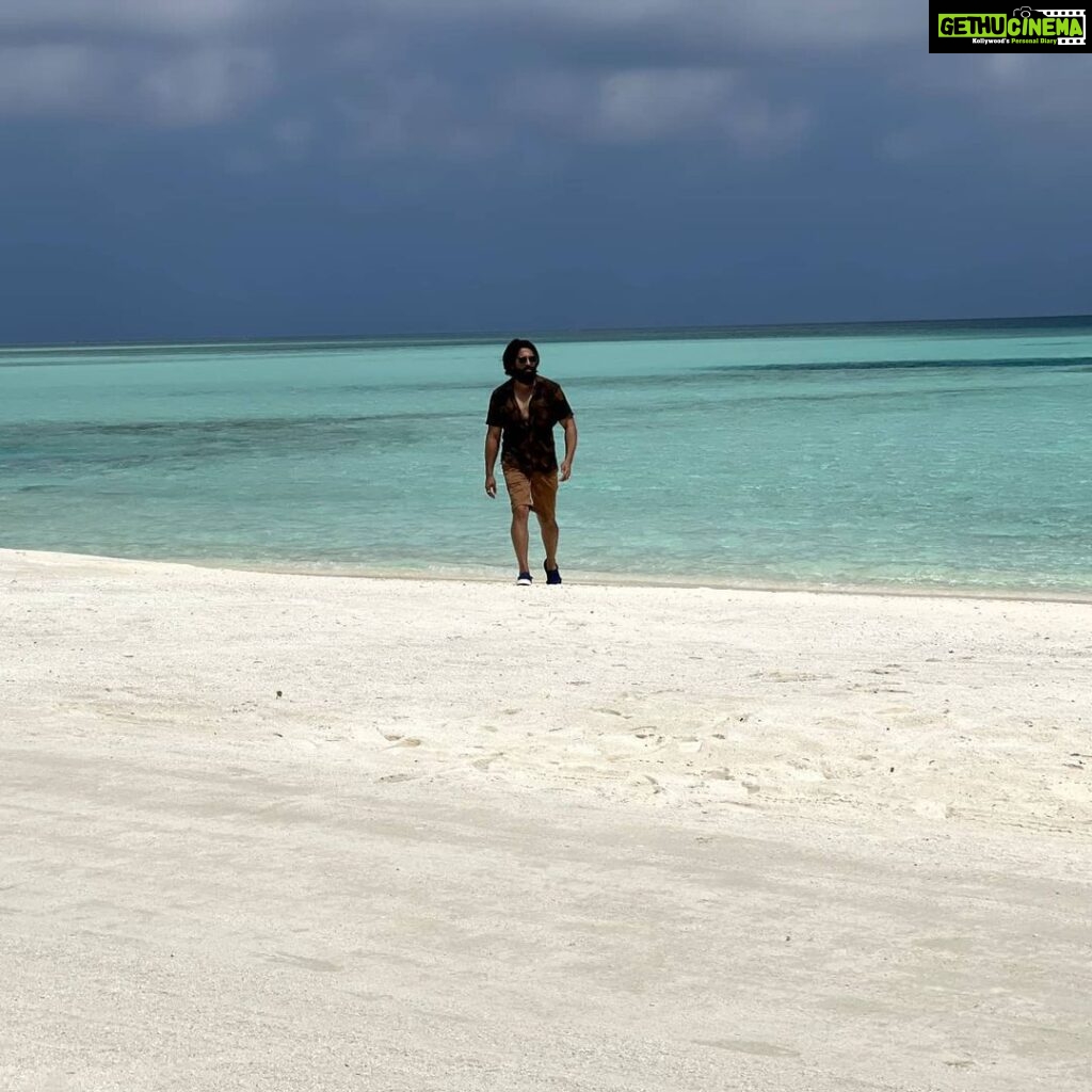 Radhika Pandit Instagram - 🏝 #nimmaRP #radhikapandit @travelwithjourneylabel @conrad_maldives #travelwithjourneylabel #conradmaldives #journeylabel #stayinspired #themuraka #youarespecial Conrad Maldives Rangali Island
