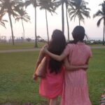 Radhika Pandit Instagram - So.. i miss the ocean, I miss taking my babies out to the park to play, I miss catching up with my friends.. and so much more! Yet we need to be safe and responsible so we could do all of this after life gets back to normal 😊 What are u guys missing? #radhikapandit #nimmaRP