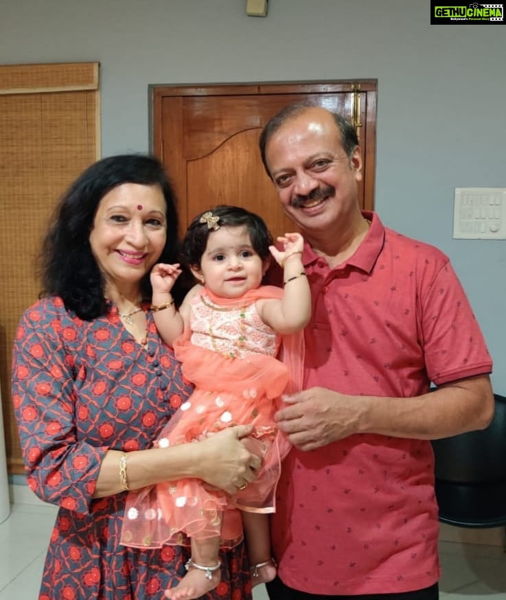 Radhika Pandit Instagram - I know many of u were curious about how I am managing two kids.. U see these two people in the pic, they are my SECRET!! Its becoz of them I get to relax. Ayra and Junior cant stay without them. They are Mummy and Pappa to me, Mimi and Ajju to them!! ❤ P.S : Ayra calls her Ammama as Mimi coz as a baby she heard me call my mom Mummy.. so that stayed!! #nimmaRP #radhikapandit