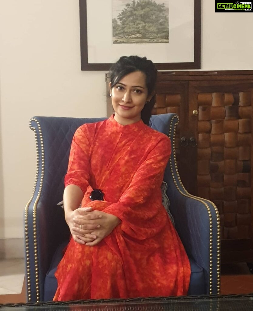 Radhika Pandit Instagram - 'If u love what u have, u have everything u need' 😊 Happy Sunday everyone!! #radhikapandit #nimmaRP