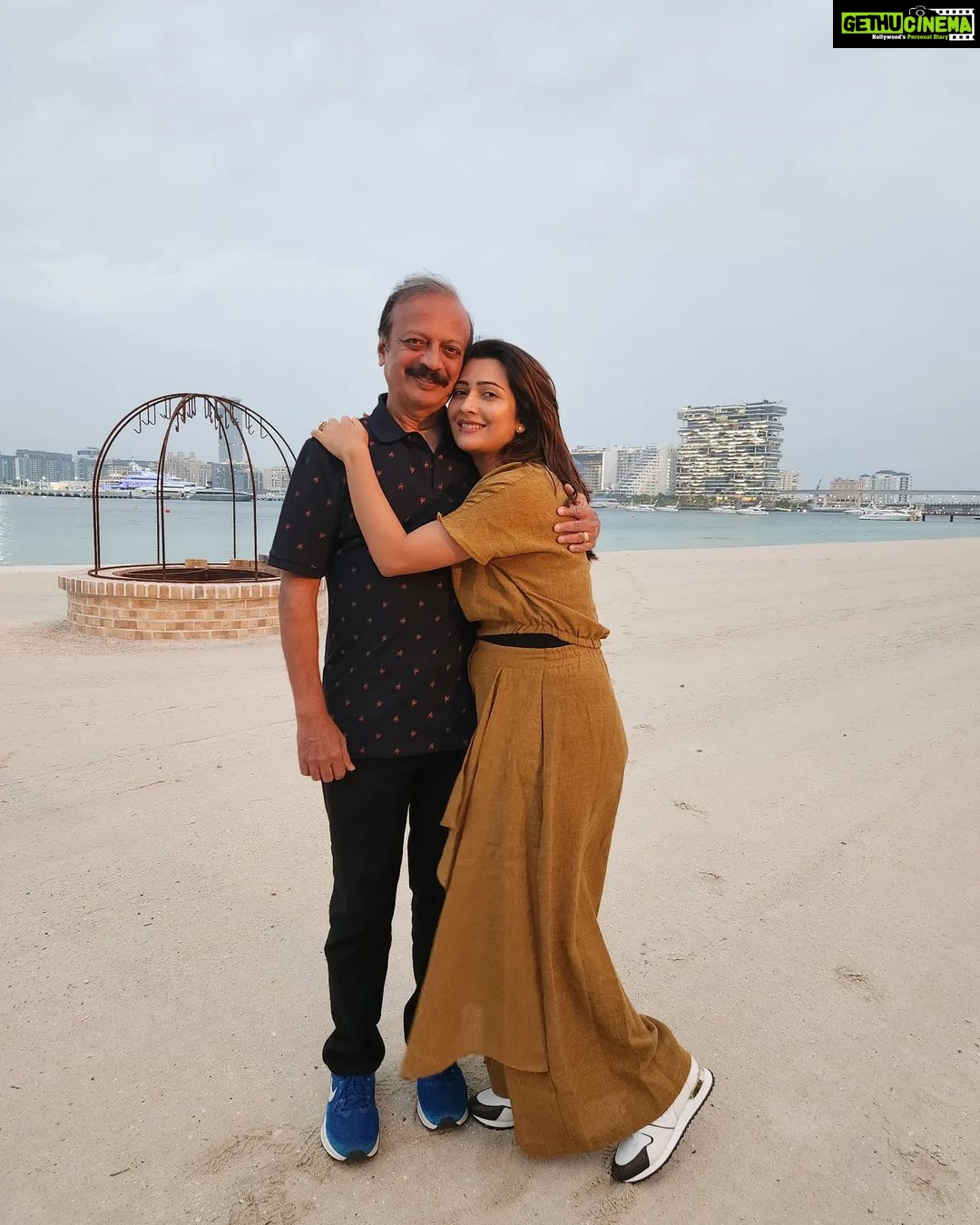 Radhika Pandit Instagram - Pappa's princess... Always. Pappa's little girl... Forever ❤ Happy birthday Pappa. #radhikapandit #nimmaRP
