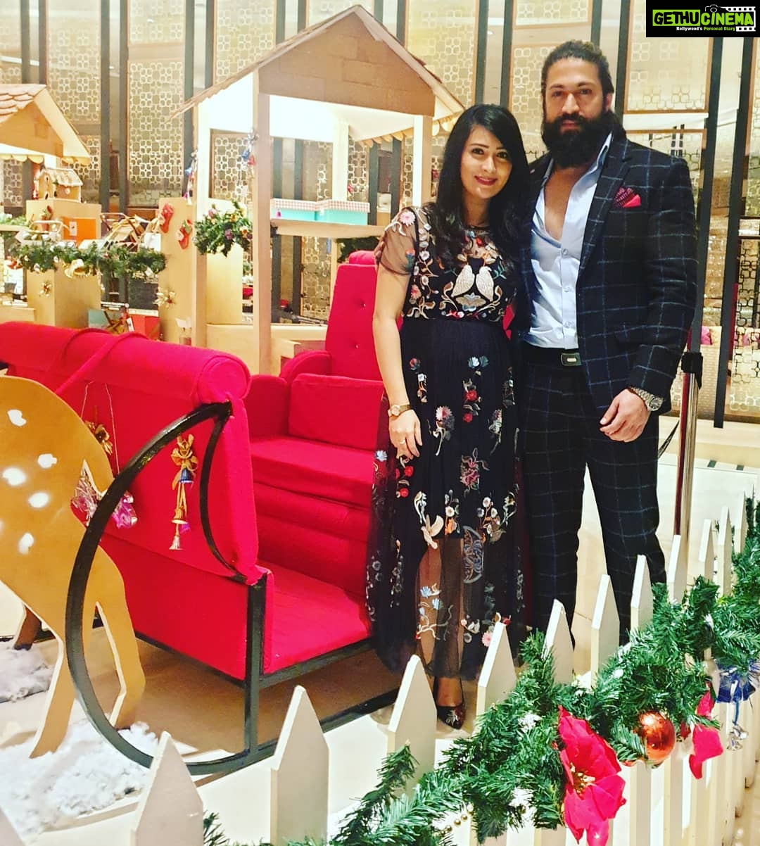 Radhika Pandit Instagram - Ready to ride on our sleigh to thank Santa π
for giving us the most precious gifts since last two Xmas, Ayra and Junior Y.. β₯οΈ (We must have been really good) π MERRY CHRISTMAS everyone!! π² #radhikapandit #nimmaRP