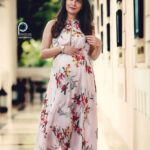 Radhika Pandit Instagram – Wishing u all a fantastic week 😊
#radhikapandit #nimmaRP