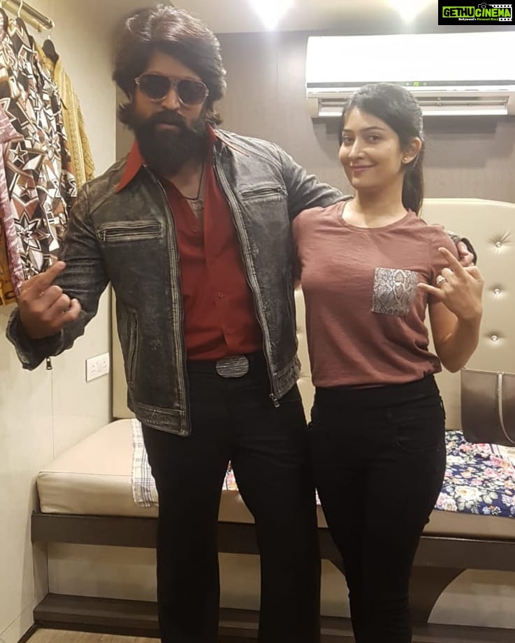 Radhika Pandit Instagram - Throwback to this pic.. where Rocky decided to goof around 😁 Have a great weekend all!! #radhikapandit #nimmaRP