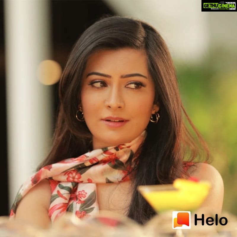 Radhika Pandit Instagram - That look when u feel, what he ordered looks better 😜 #radhikapandit #nimmaRP @helo_app #adilakshmipurana