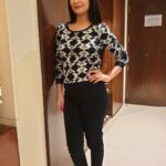 Radhika Pandit Instagram - Sometimes when I have nothing to say... hoping a simple Hi.. would make u guys smile!! Hi everyone!! 😊 #radhikapandit #nimmaRP