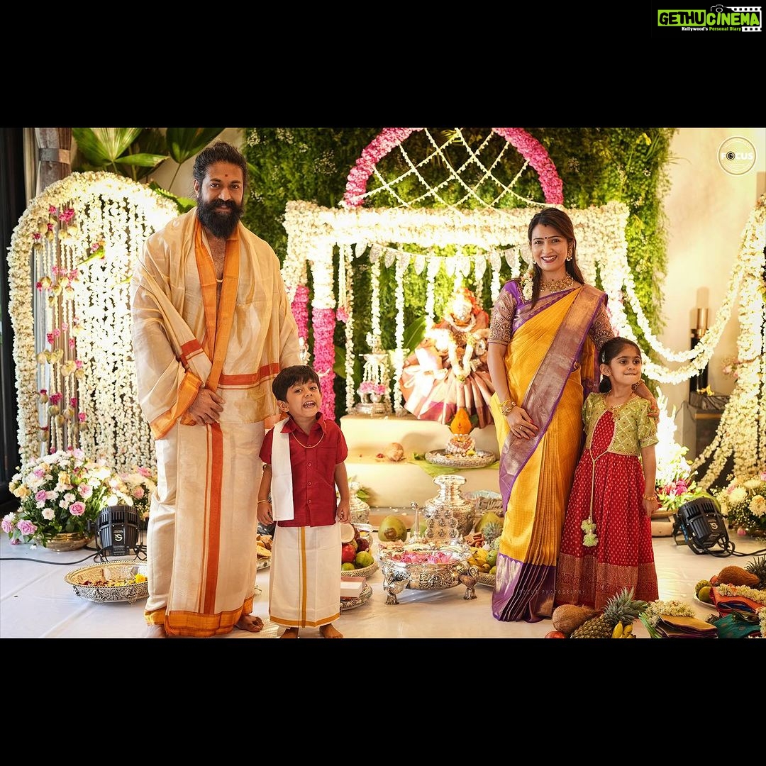 Radhika Pandit Instagram - ✨ Hope you all had a radiant and blessed Varamahalakshmi, and the divine festival showered everyone's lives with happiness, health, and endless prosperity. Sharing some cherished moments from the auspicious day. 🌸🪔🧿 #radhikapandit #nimmaRP PC: @focusphotographyservice Decor : @weddingsbydhruvaa