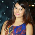 Radhika Pandit Instagram - Chubby me.. wishing all of u a happy Sunday 🤗 #radhikapandit #nimmaRP