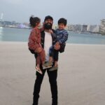 Radhika Pandit Instagram - I have always been a Daddy's girl, always running to him for everything..(be it permission denied by mom 😛, for advice, sometimes simply to talk) he is my guide, my pillar, my hero!! Feels so good to see Ayra n Yatharv share that bond I have with my Pappa, with their Dadda ❤️🧿 Happy Father's day to all the best Dads out there!! #radhikapandit #nimmaRP