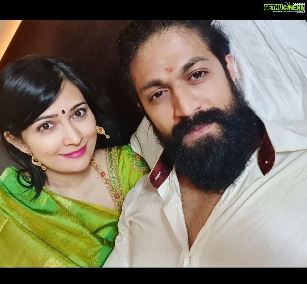 Radhika Pandit Instagram - Yellarigu Ugadi habbada shubhashayagalu 🙂 On the auspicious occasion of Ugadi, Yugadi, Gudi Padwa and Chaitra Navratri, wishing everyone hope, abundance, success and fulfilment!! #radhikapandit #nimmaRP 🧿