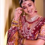 Ragini Khanna Instagram - Thank u so much everyone for so much love and support..!!🥰✨🤗PRESENTING YOU ALL MEGA SEMINAR ♥️INDORE♥️ *FIRST TIME IN INDIA ON STAGE LIVE MAKEUP 💄 🌸RAGINI KHANNA (sasural genda phool fame) -DATE-25th AUGUST Time:-11 to 5 Entry Fees = 99/- only. {INCLUDED} Return gift CERTIFICATE Organised by SAVEERASMAKEUPACADEMY For more detail contact:-7471119888 . . #saveerasmakeupacademy #certificationday #muasaveera #makeupartistindore #makeupacademyindore #indoremakeupacademy #makeupindore #nailartistindore #bridalmakeupindore #indorebridalmakeup #bestmakeupacademyindore #makeupartistindia #bestmakeupartistindore #megaseminar #indoreseminar #makeupseminar #educationalseminar #seminar