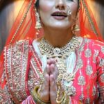 Ragini Khanna Instagram - Review by Bollywood actress @raginikhanna Work done by Celebrity Make-up Artist @makeover_by_heenajoshi . #celebritymakeupartistheenajoshi #teamheenajoshi #shrutibeautysalonsurendranagar #shrutibeautysalon Udaipur, Rajasthan