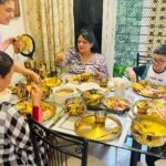 Ragini Khanna Instagram – Lovely lunch get together at the @kaaminikhanna and @raginikhanna ‘s .. thank u for being such amazing hosts. Lots of love and hugs . ❤️❤️❤️❤️❤️ Mumbai, Maharashtra