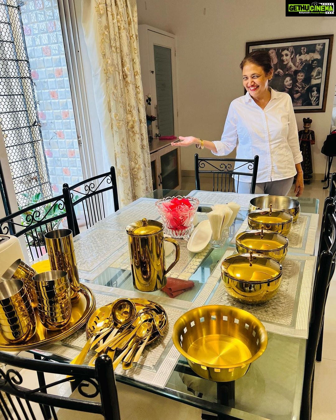 Ragini Khanna Instagram - Lovely lunch get together at the @kaaminikhanna and @raginikhanna ‘s .. thank u for being such amazing hosts. Lots of love and hugs . ❤️❤️❤️❤️❤️ Mumbai, Maharashtra