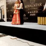 Ragini Khanna Instagram - Making progress and feeling proud success 😍😍 I got makeup artis award by @raginikhanna Bollywood celebrity actress (best siriyal sasural genda pool 😍my all time favourite Nd tq so much ragini mam for coming 😍😍my favourite #bollywood #bollywoodactress #reelsvideo #reelkarofeelkaro