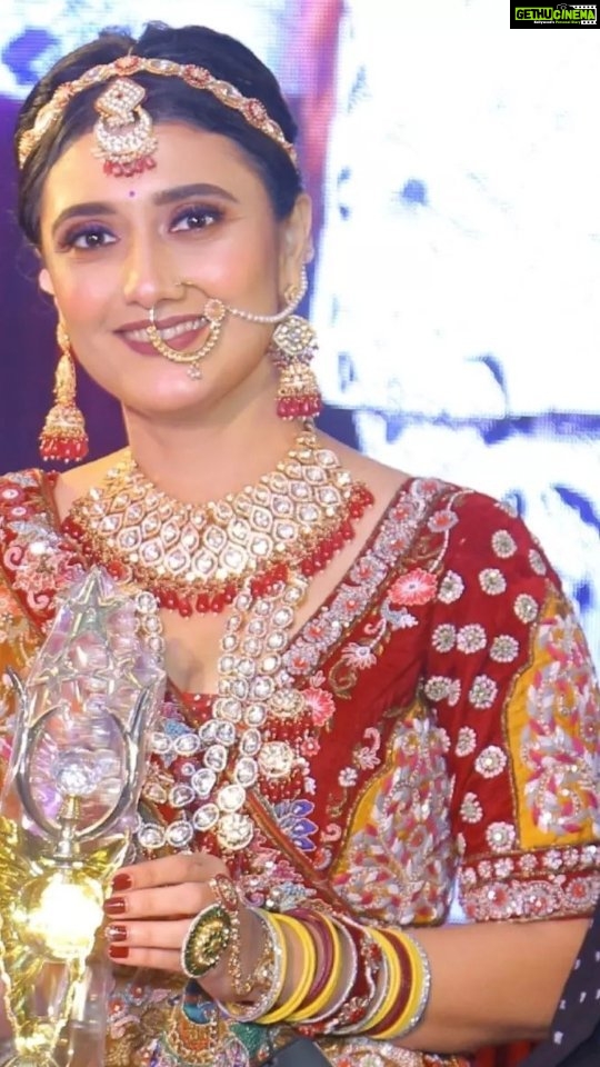 Ragini Khanna Instagram - Kisne kisne pehchana inko ??? @raginikhanna @tapeshwarisharma @govinda_herono1 . . . #sasuralgendaphool #raginikhanna #tapeshwarisharma #suhana #starplus #nostalgia #actress #govinda #indore #explorepage