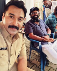 Rahman Instagram - “Loving my work’
1000 plus babies set. With the captain @koyanajeem . Brilliant creative department. 

#hitstar #malayalamfilm #filmshoot