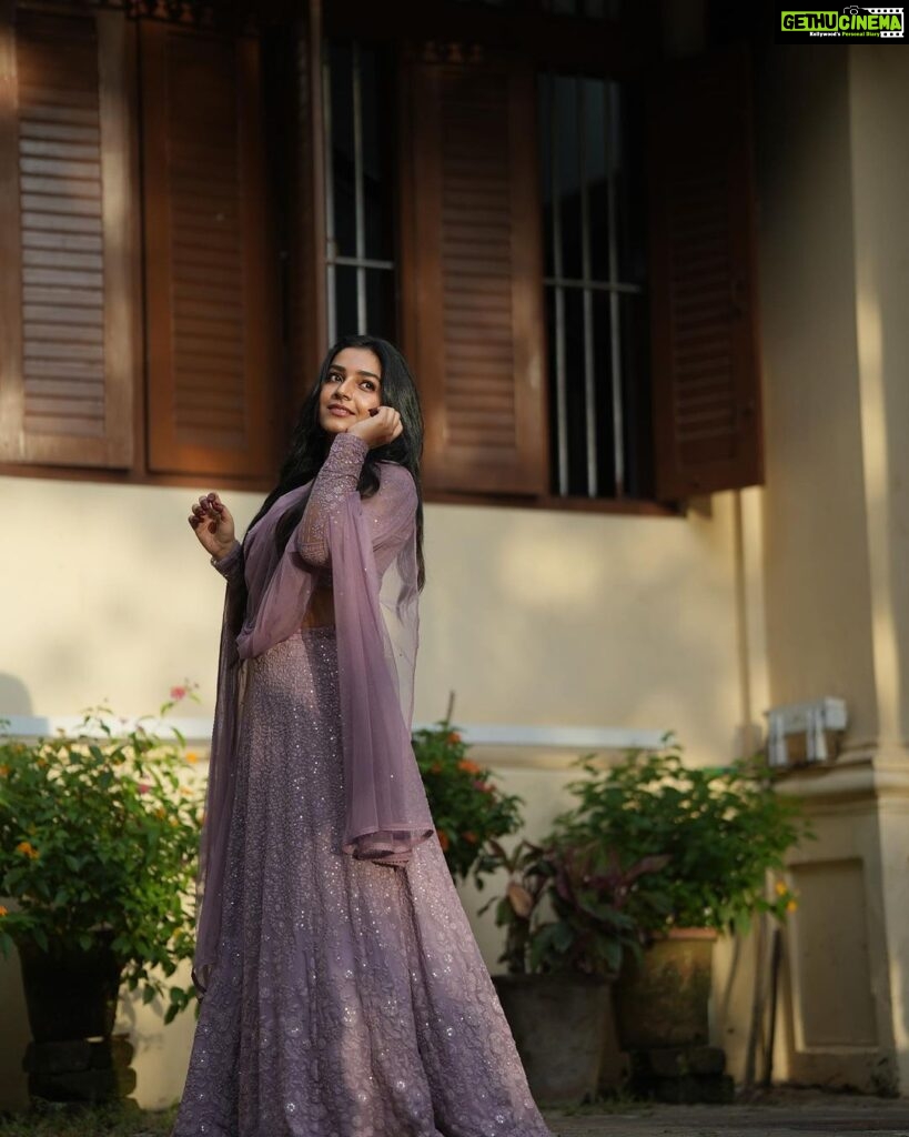 Rajisha Vijayan Instagram - Feeling like lilacs 💜 @ashwinimathoor_couture love love love this lehenga 😘