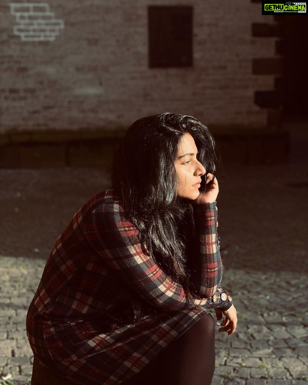 Rajisha Vijayan Instagram - Falling for you ♥️