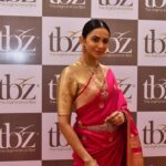 Rakul Preet Singh Instagram – We witnessed unparalleled radiance as TBZ made its debut at Punjagutta, Hyderabad! The dazzling aura of opulence left everyone breathless. Sharing few extraordinary moments from the grand opening. 
#LuxuryRedefined #RakulPreetGlam #dazzlingdebut 

@tbz.theoriginal