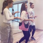 Rakul Preet Singh Instagram - Behind the scenes of the best pack ❤️ #entertainerno1 #doha #weareready